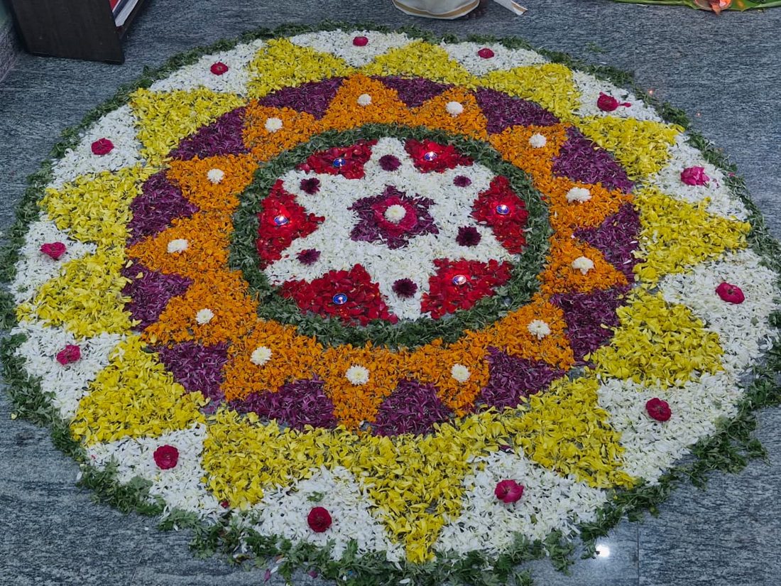 Onam pookalam